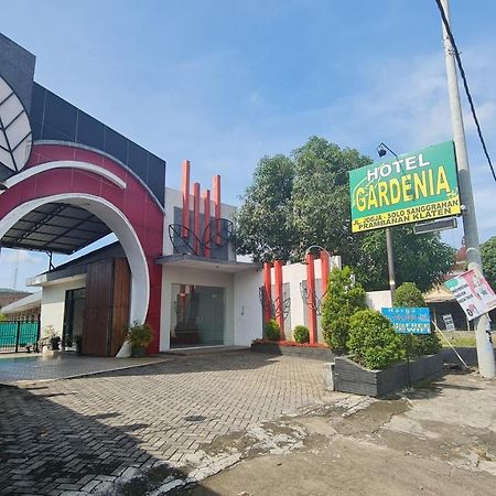 Oyo 90831 Hotel Gardenia Prambanan Yogyakarta Exterior foto