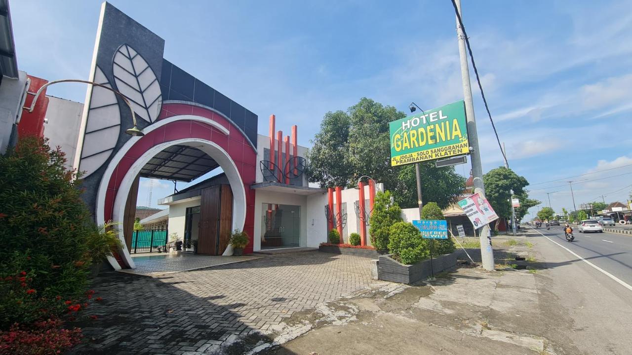 Oyo 90831 Hotel Gardenia Prambanan Yogyakarta Exterior foto