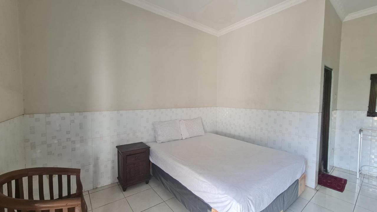 Oyo 90831 Hotel Gardenia Prambanan Yogyakarta Exterior foto