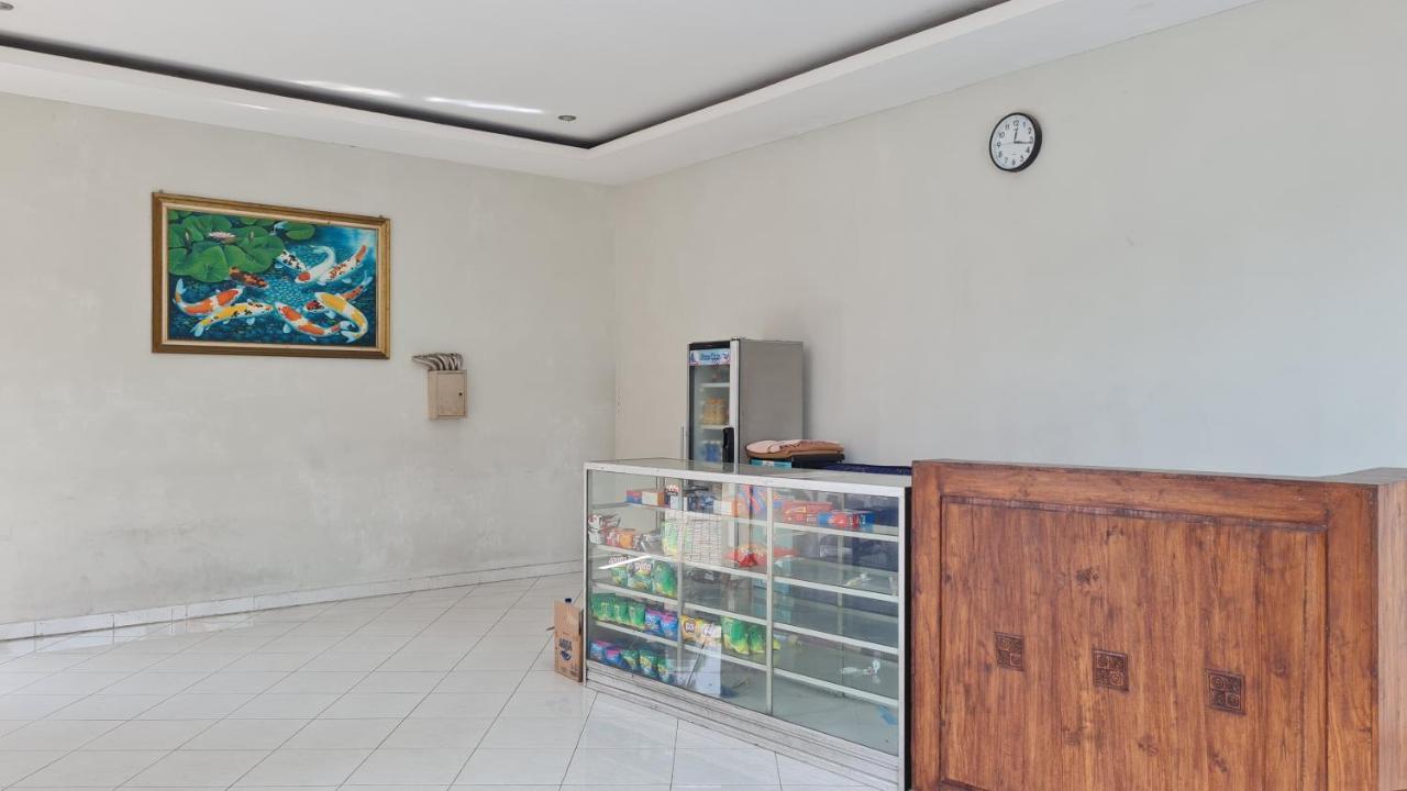 Oyo 90831 Hotel Gardenia Prambanan Yogyakarta Exterior foto