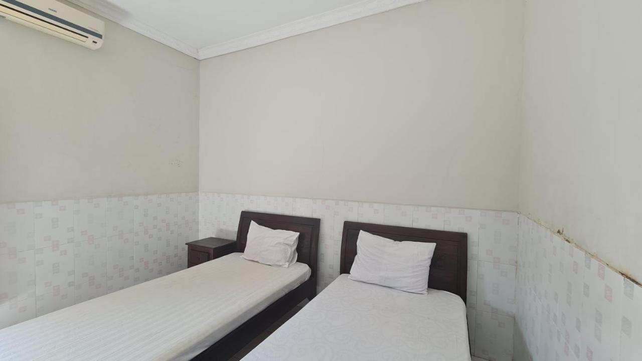 Oyo 90831 Hotel Gardenia Prambanan Yogyakarta Exterior foto